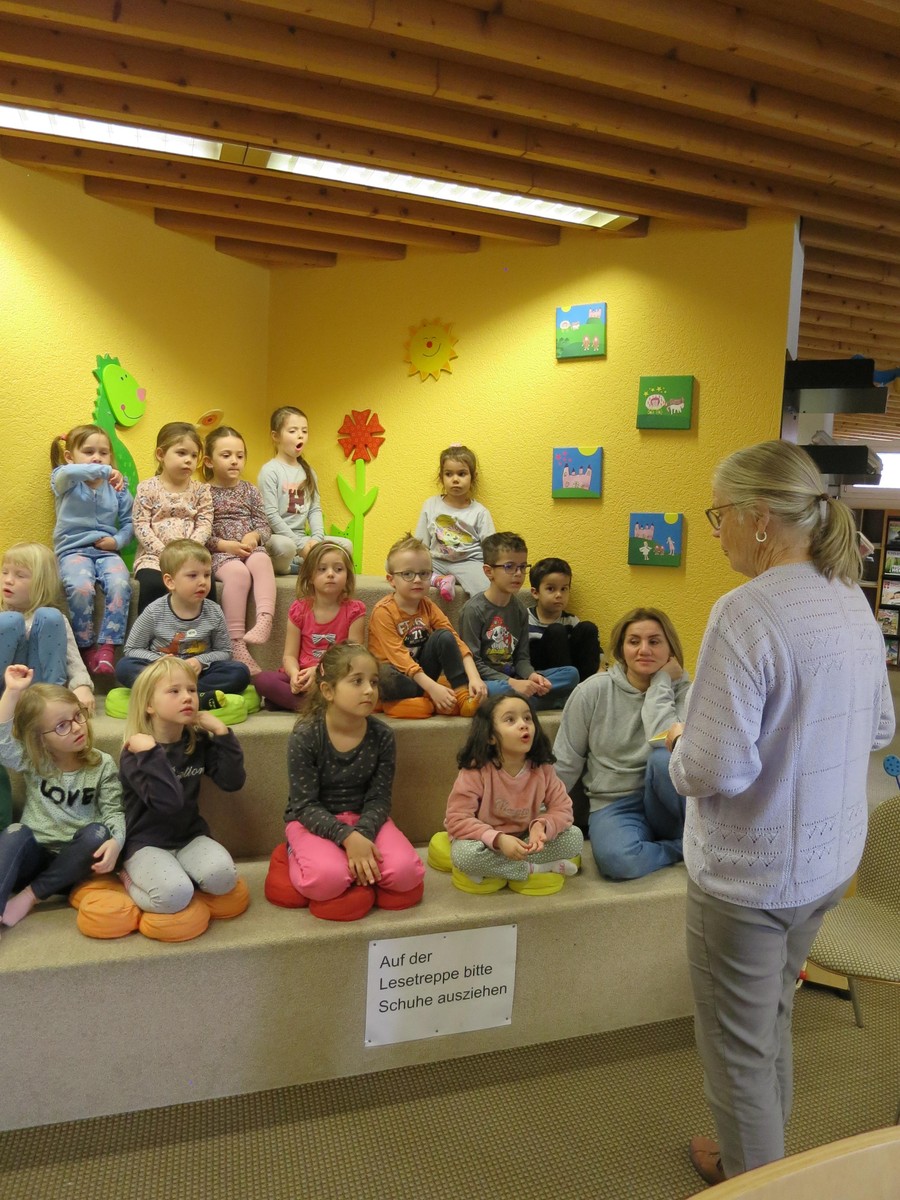 Besuch von Kindern aus dem Kindergarten Brederis